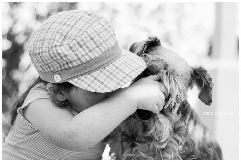 Design Ardour | Art & Design by Robyn Oosthuysen | Images | black and white | schnauzer
