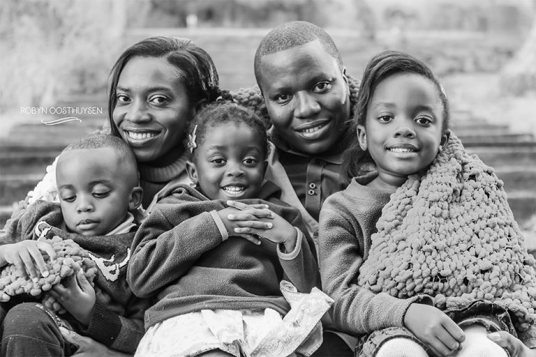 Robyn-Oosthysen_Ndoro-Family-36
