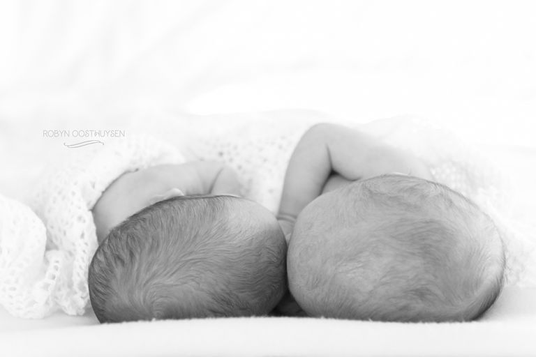 Robyn-Oosthysen_Rika-VanDerVeen_Twins_SneakPeek-10