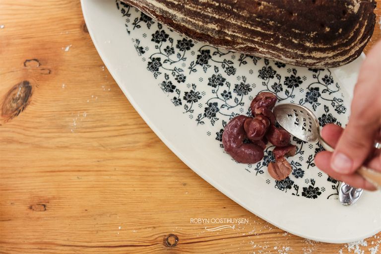 Robyn-Oosthysen_MuddyLaneCeramics-35