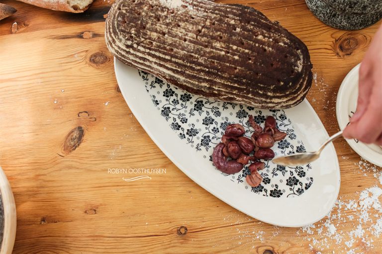 Robyn-Oosthysen_MuddyLaneCeramics-36