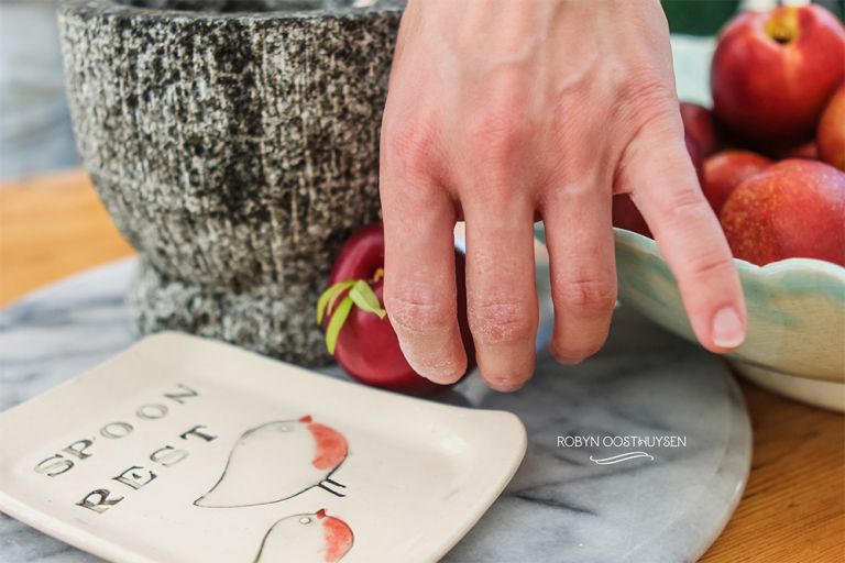 Robyn-Oosthysen_MuddyLaneCeramics-46